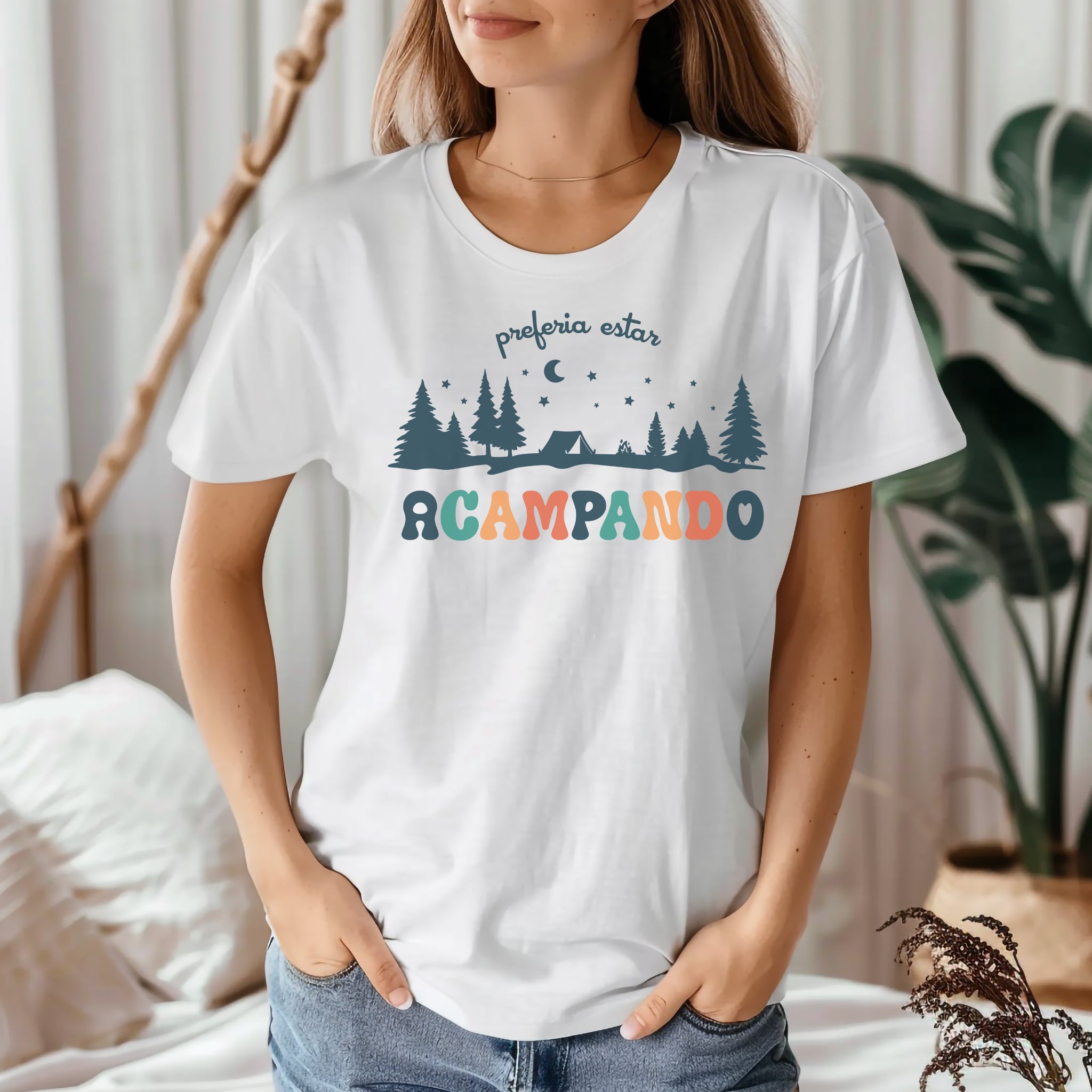 Camiseta "Preferia Estar Acampando"